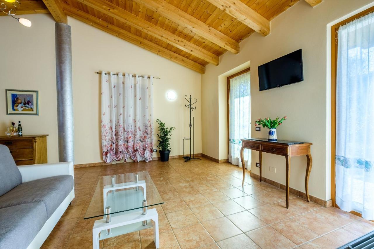 Agriturismo I Merli Сант-Амброджо-ди-Вальполичелла Экстерьер фото